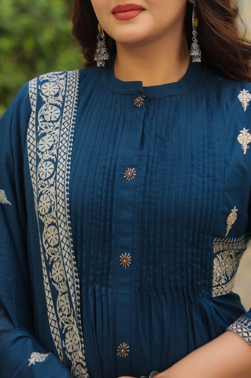Elegant Maroon Ethnic Ensemble in Heritage Courtyard 3 pcs kurti set